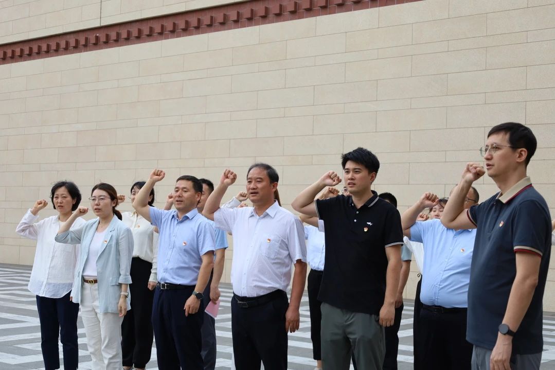 西安投資控股聯合市財政局相關黨支部開展主題黨日活動